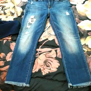 Cute Jean alert 🙌